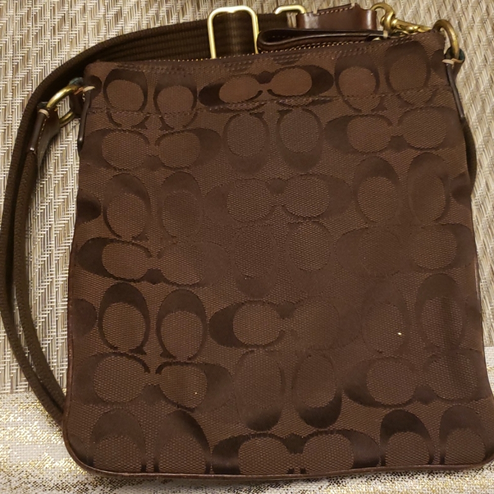 Coach Cross Bag - Picture 2 of 4